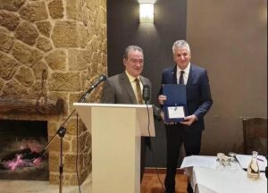 Read more about the article Cptn Δημήτρης Ματθαίου: Βραβεύτηκε ως «Επαγγελματίας της χρονιάς»