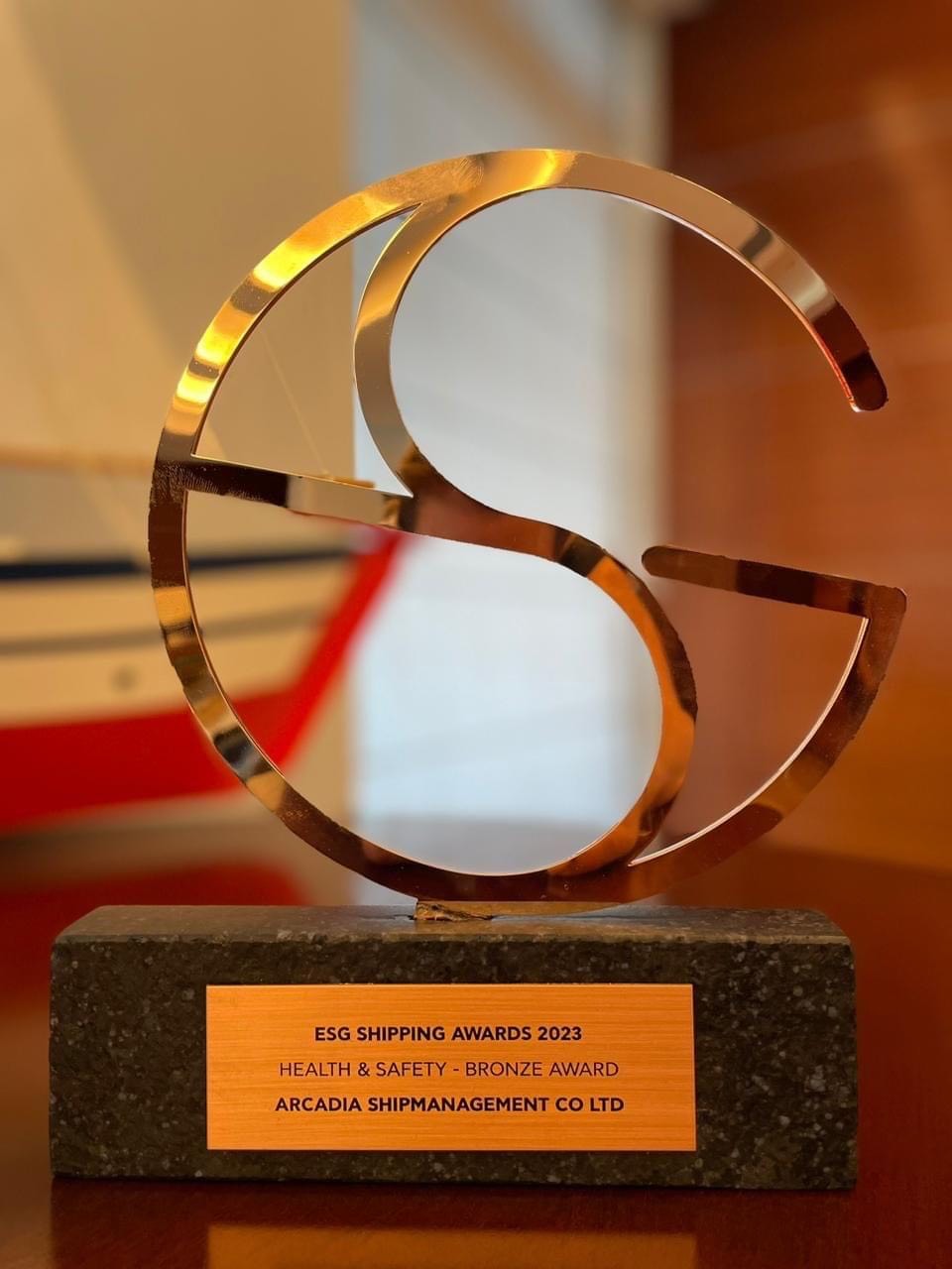 You are currently viewing Celebrating Excellence: Arcadia Shipmanagement Receives Prestigious ESG Shipping Award for Commitment to Health, Safety, and Sustainability